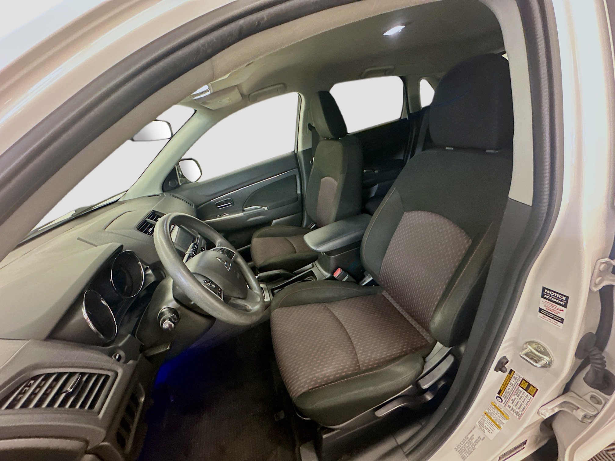 Used 2018 Mitsubishi Outlander Sport ES image 13