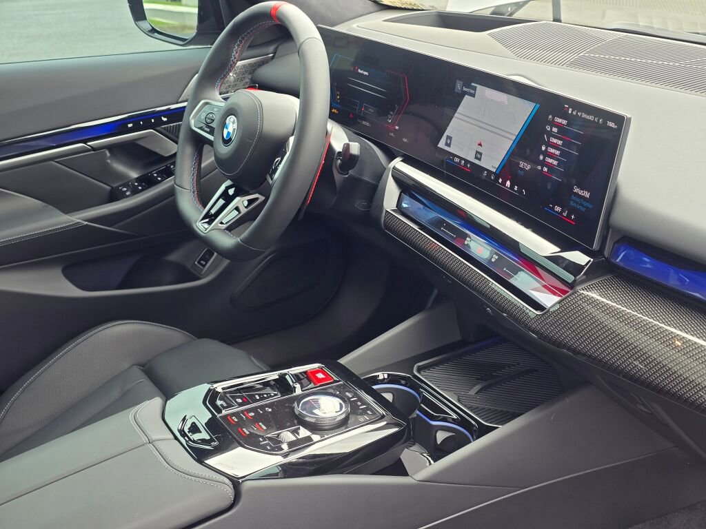 Used 2026 BMW M5 image 28