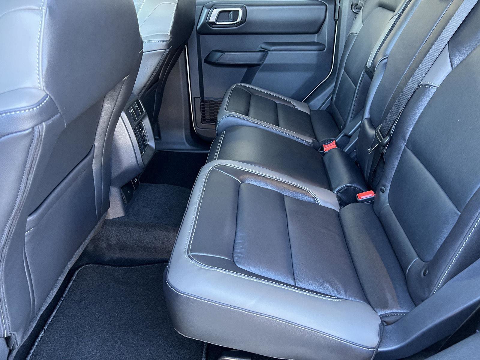 New 2025 Ford Bronco Outer Banks image 11