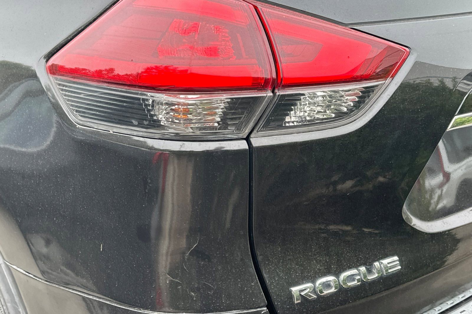 Used 2019 Nissan Rogue S FWD image 7
