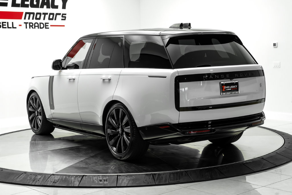 Used 2023 Land Rover Range Rover SV AWD/4WD image 12