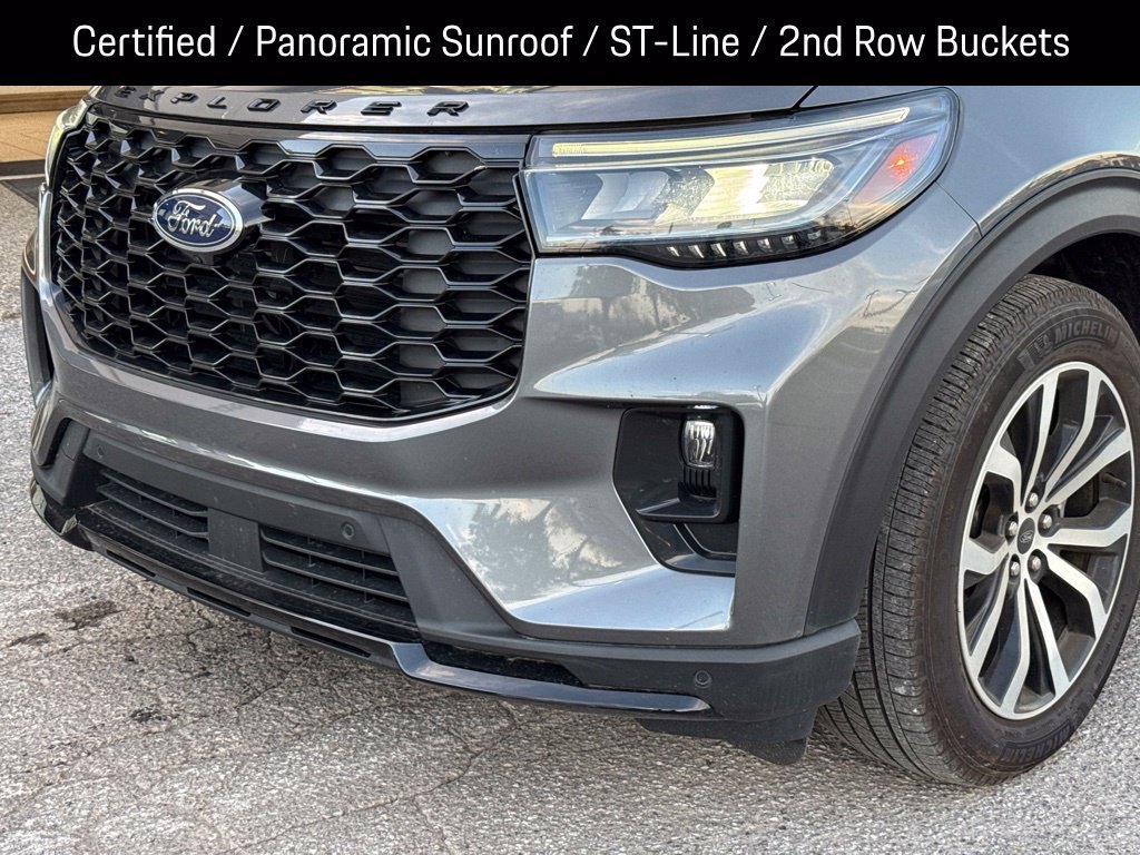 Used 2025 Ford Explorer ST-Line AWD/4WD image 9