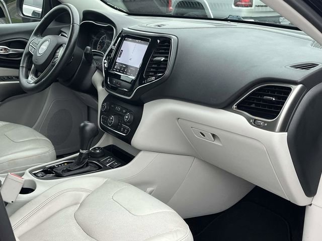 Used 2019 Jeep Cherokee Limited AWD/4WD image 25