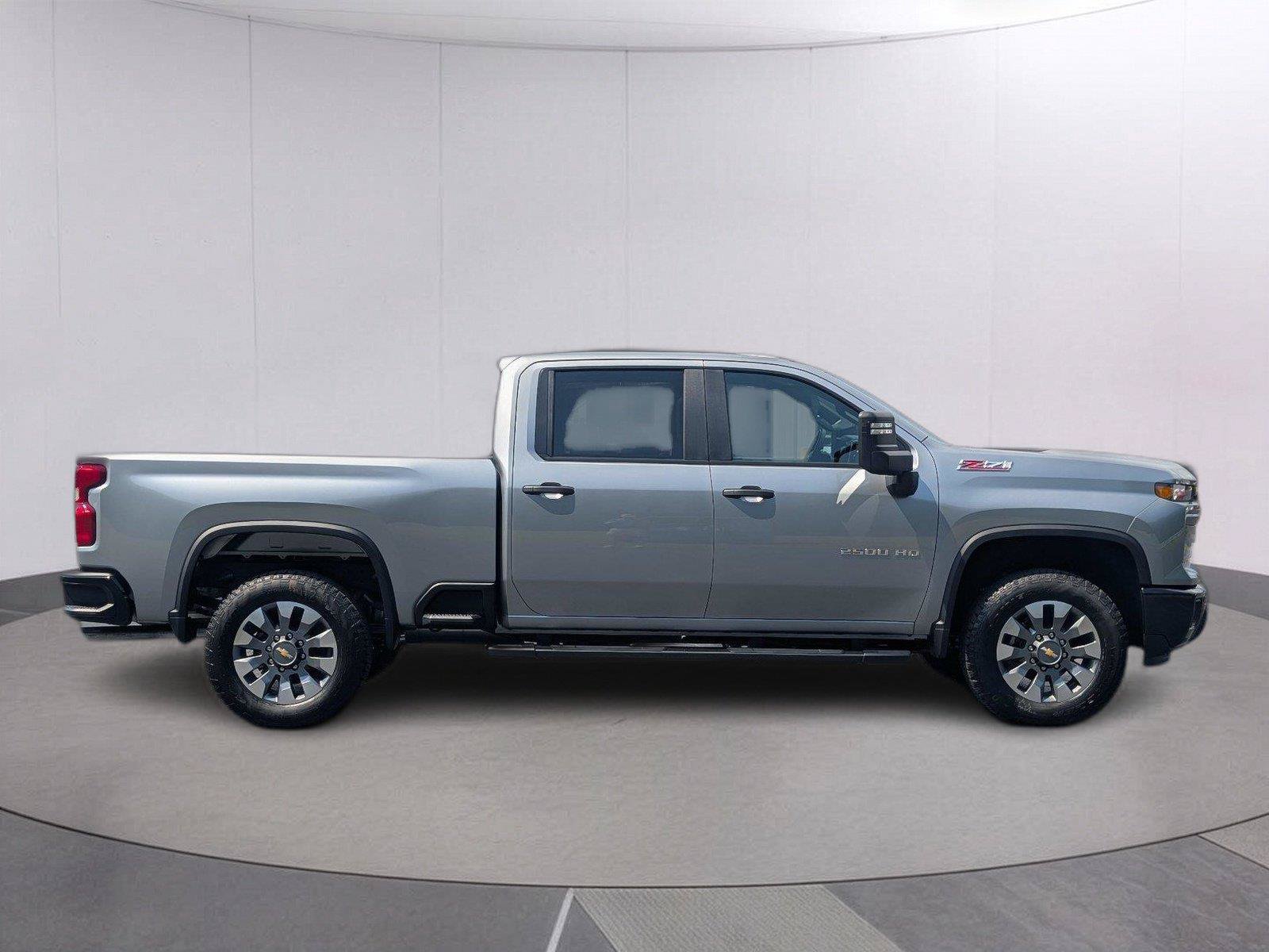 New 2026 Chevrolet Silverado 2500 Custom w/ Custom Value Package AWD/4WD image 7