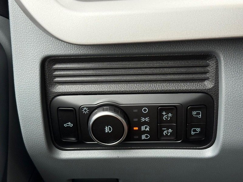 New 2025 Ford F250 XLT w/ 360-Degree Camera Package image 13