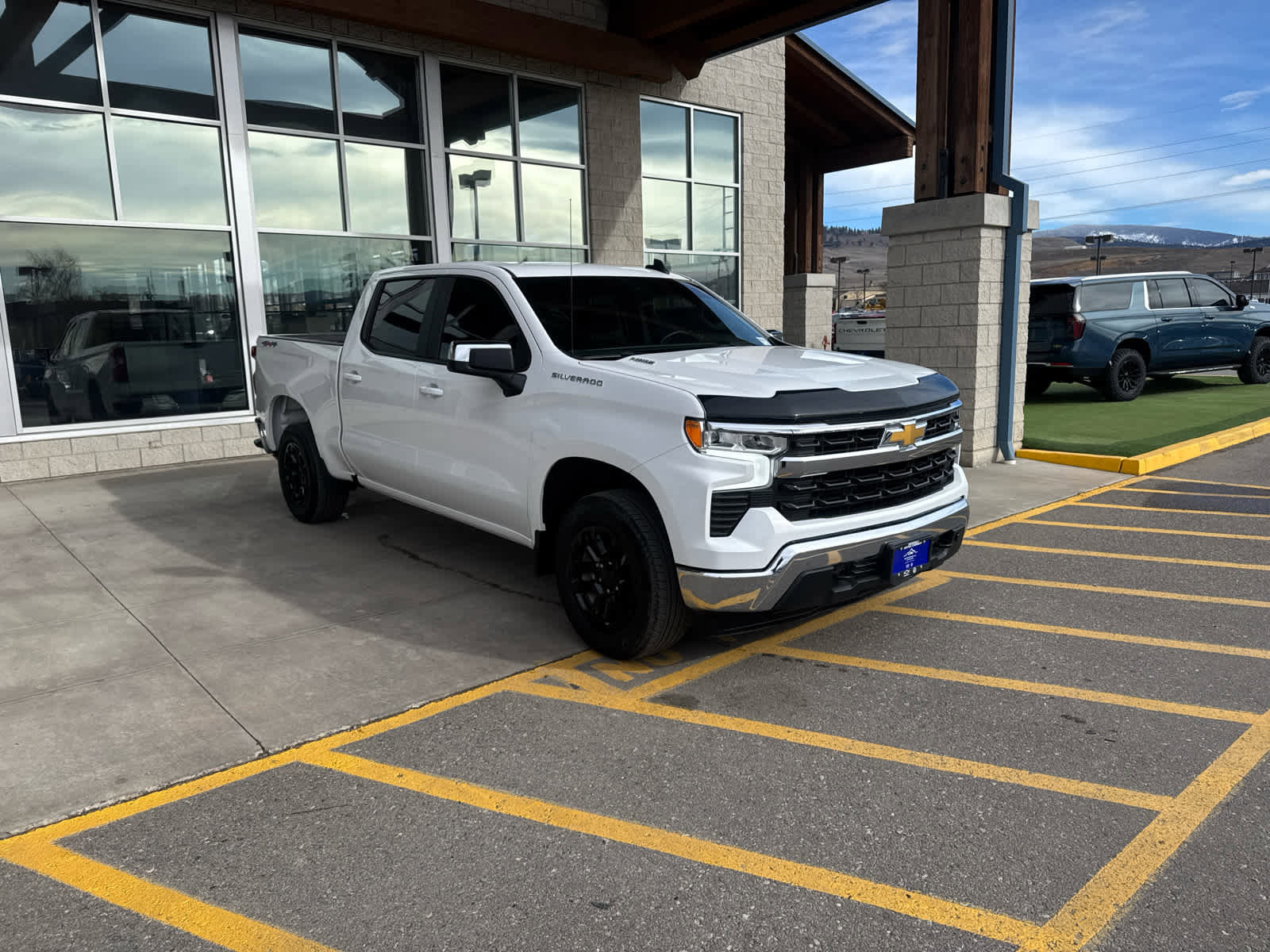 Certified 2025 Chevrolet Silverado 1500 LT image 3