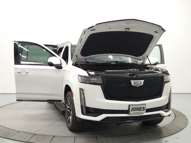 Used 2021 Cadillac Escalade ESV Sport w/ Driver Assist Tech Package AWD/4WD image 10