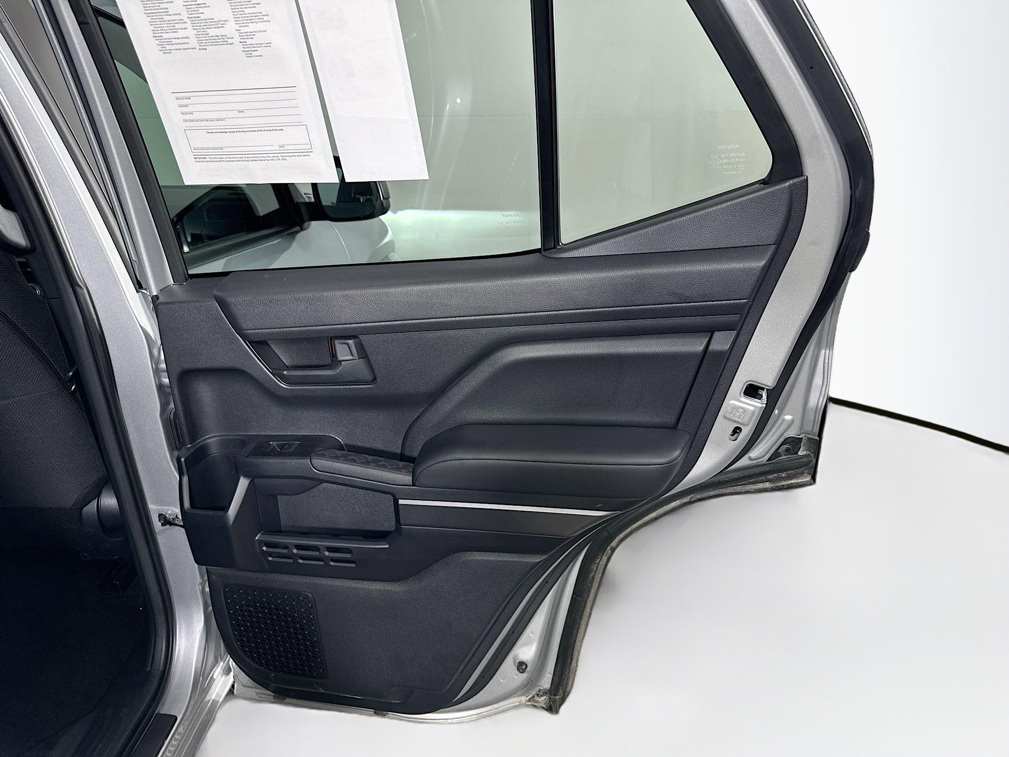 Used 2025 Toyota 4Runner SR5 image 30