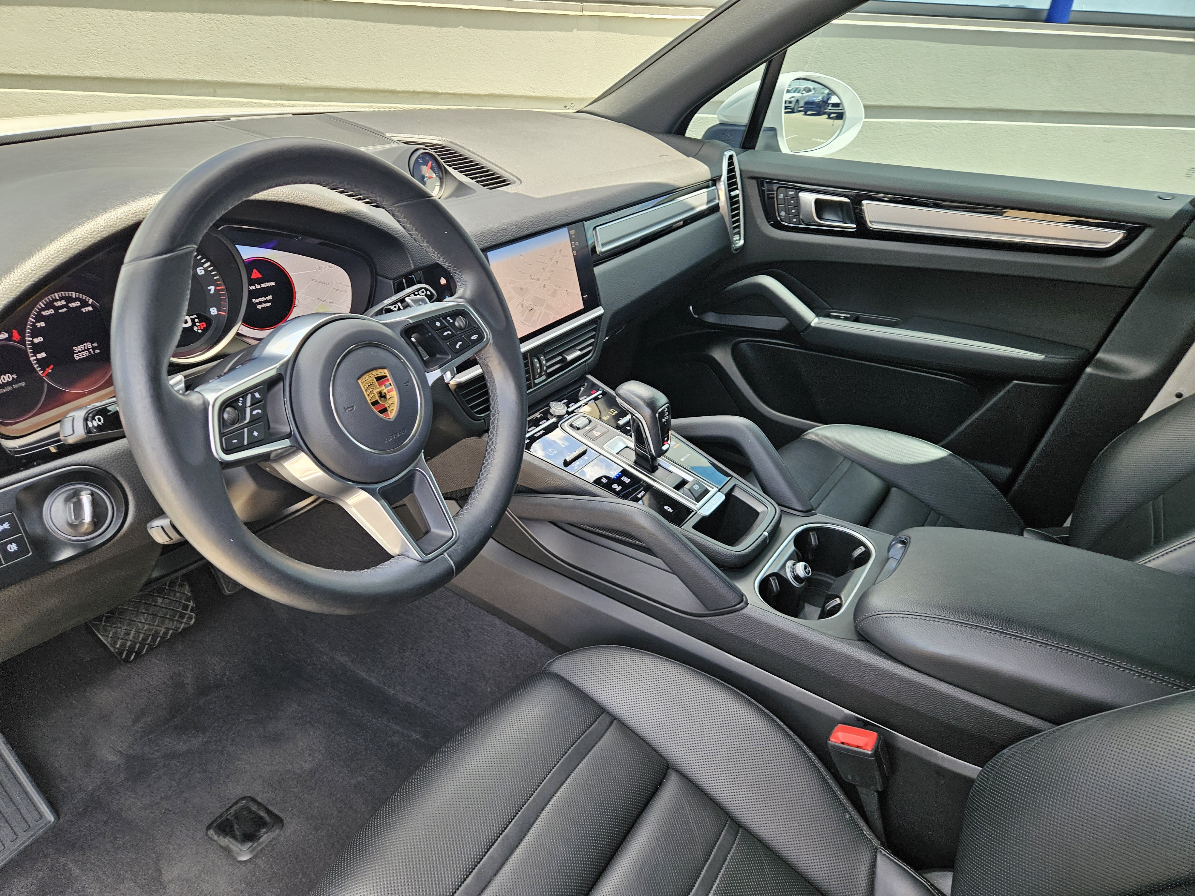 Certified 2023 Porsche Cayenne Platinum Edition AWD/4WD image 4