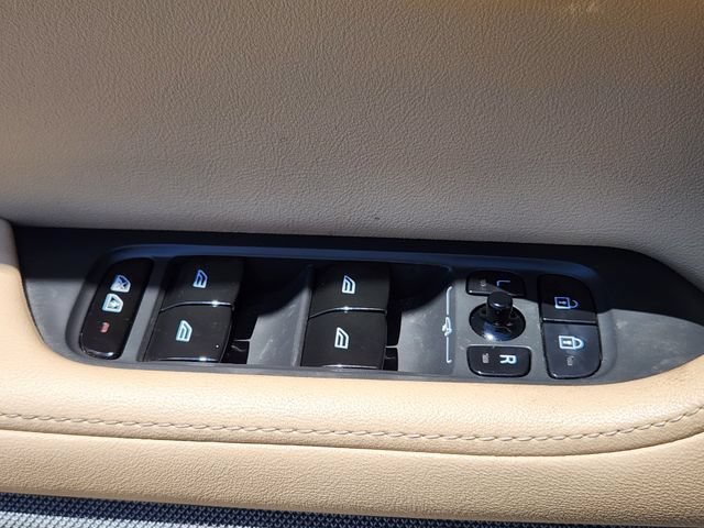 Used 2022 Polestar Polestar 2 w/ Plus Package AWD/4WD image 25