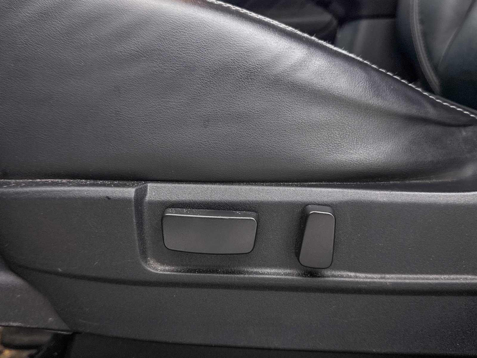 Used 2018 Mitsubishi Outlander SEL image 23