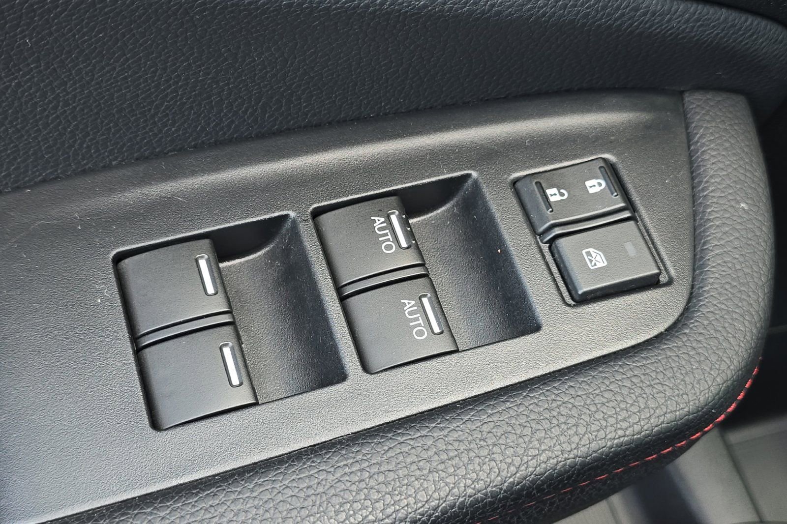 Used 2022 Honda Ridgeline Black Edition image 11