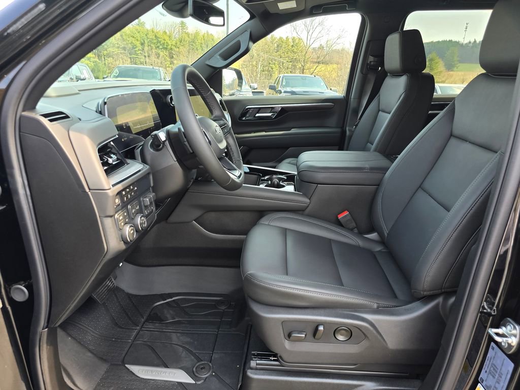 New 2026 Chevrolet Suburban Z71 w/ Comfort Package image 4