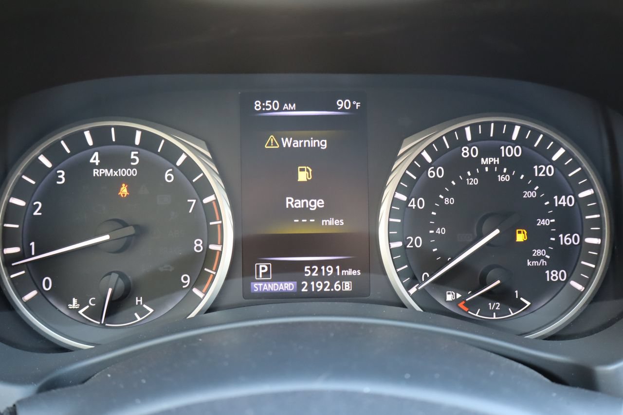 Used 2018 INFINITI Q50 Luxe w/ Essential Package (3.0T Luxe) RWD image 11