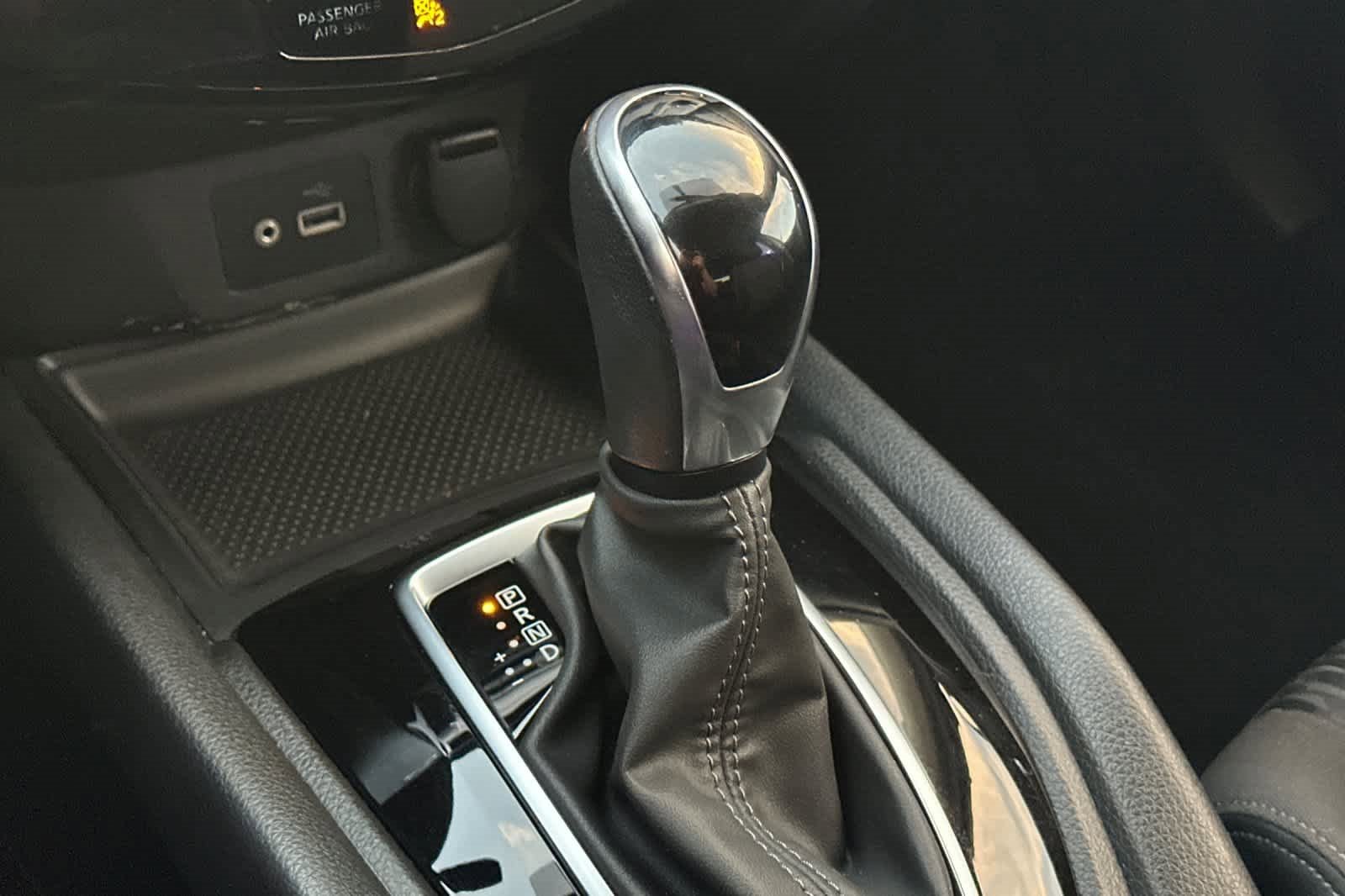 Used 2018 Nissan Rogue SV image 21