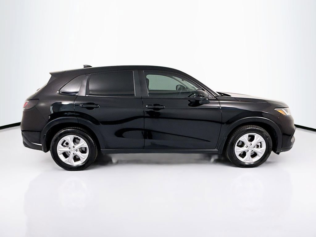 Certified 2023 Honda HR-V LX image 4