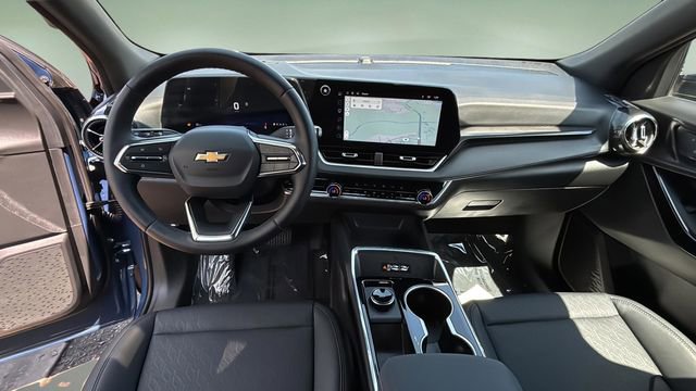 Used 2026 Chevrolet Equinox LT w/ Convenience Package II image 17