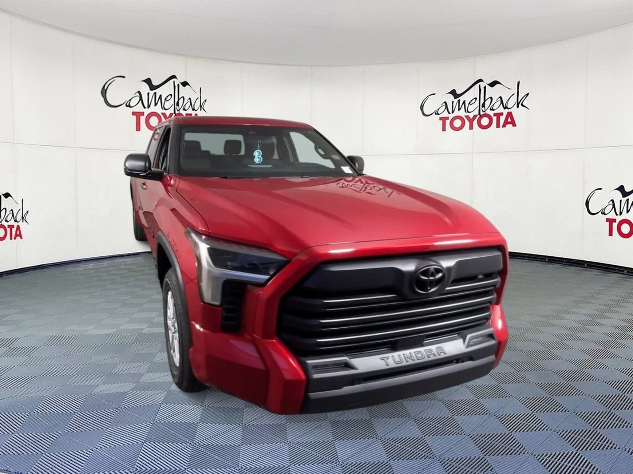 Used 2026 Toyota Tundra SR5 w/ SR5 Convenience Package AWD/4WD image 4