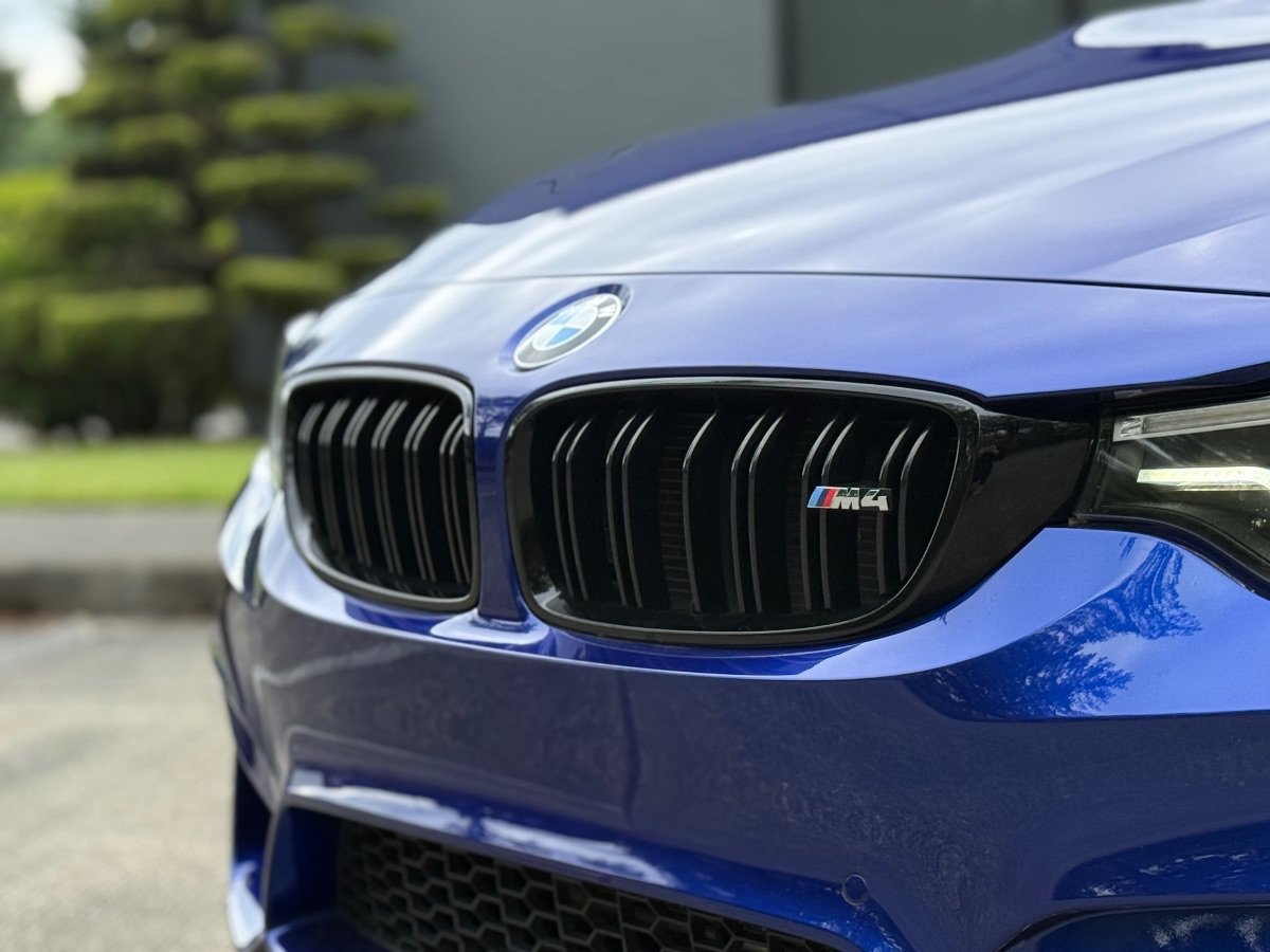Used 2020 BMW M4 Convertible w/ Competition Package RWD image 15
