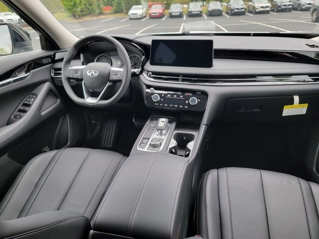 Certified 2025 INFINITI QX60 Pure w/ Cargo Package image 25