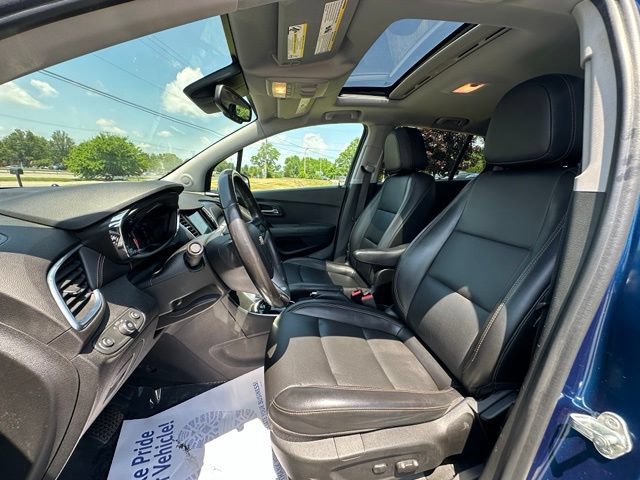 Used 2019 Chevrolet Trax Premier w/ LPO, Protection Package AWD/4WD image 15