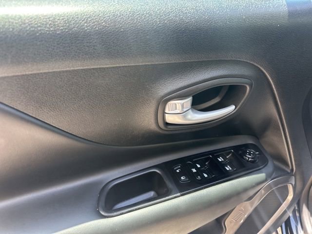 Used 2023 Jeep Renegade Latitude AWD/4WD image 13