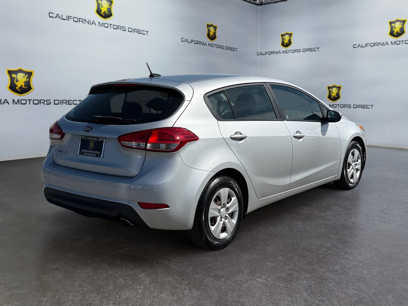 Used 2017 Kia Forte LX FWD image 5