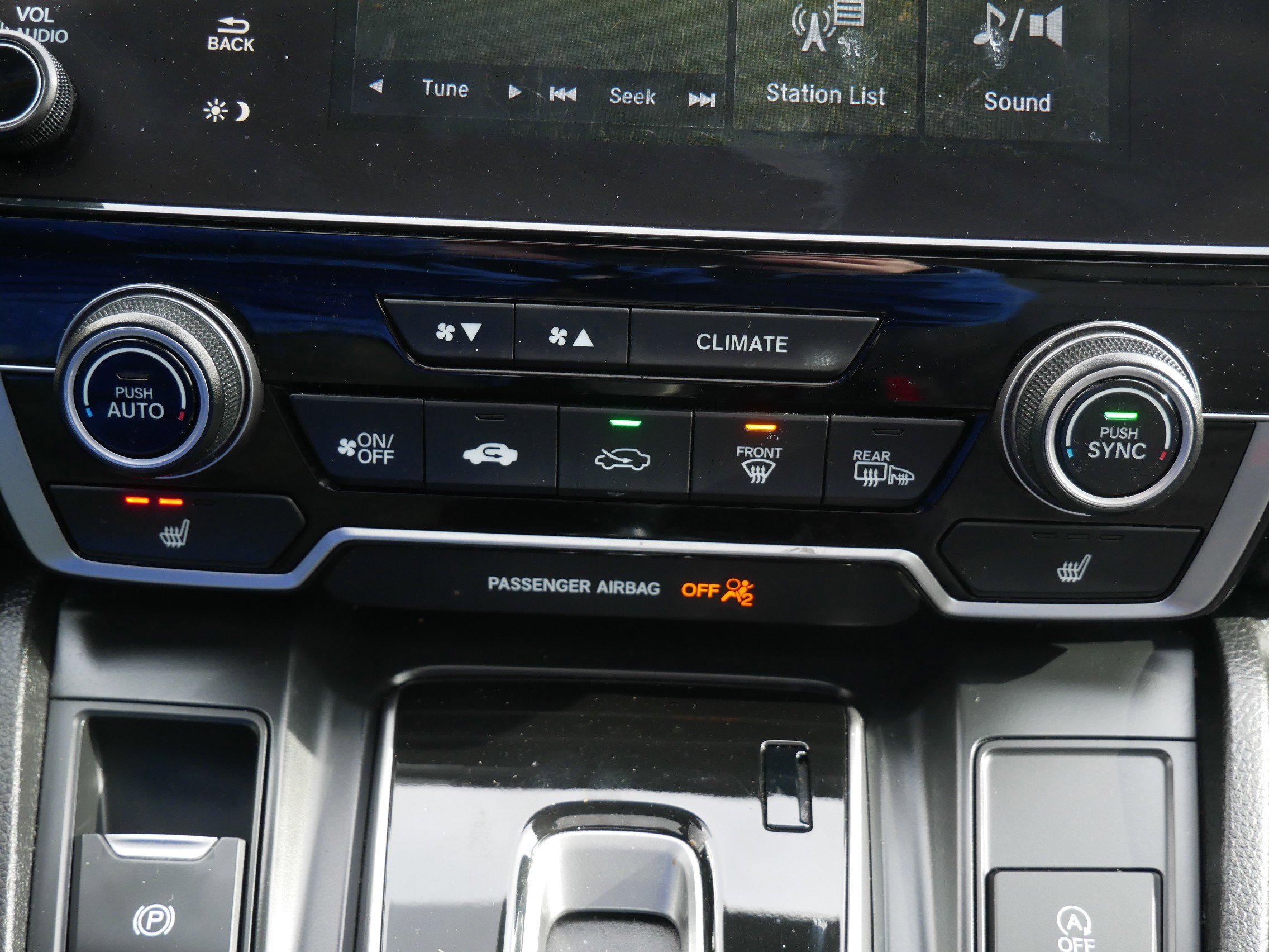 Used 2020 Honda CR-V Touring image 14