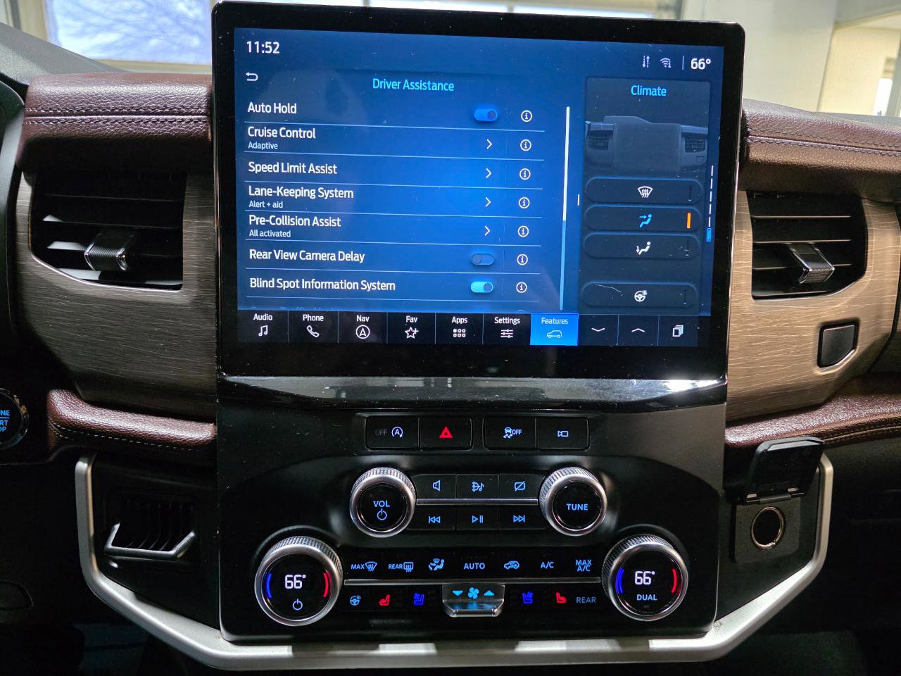 Used 2024 Ford Expedition Max Limited image 38