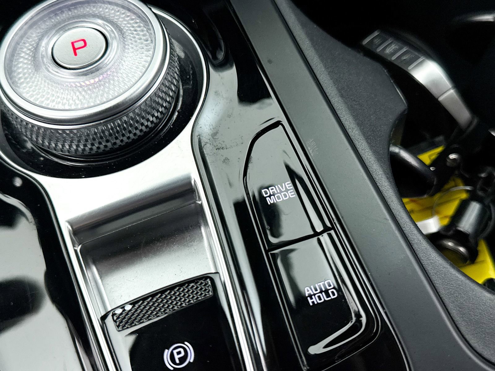 Certified 2025 Kia Carnival EX image 8