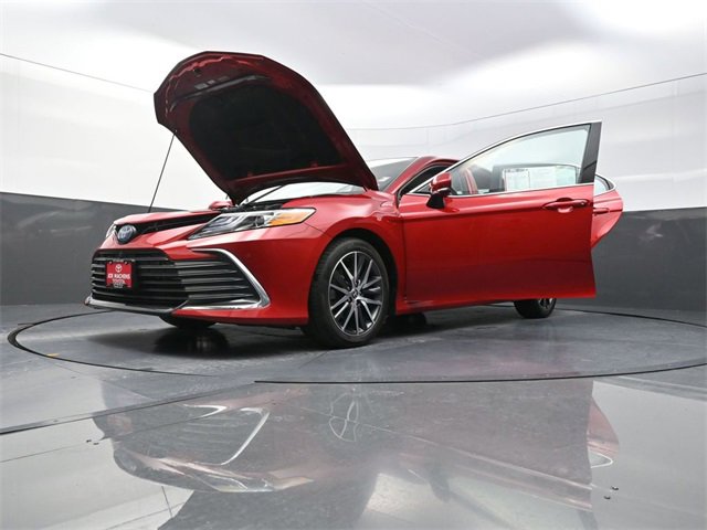 Used 2023 Toyota Camry XLE w/ Navigation Package image 37