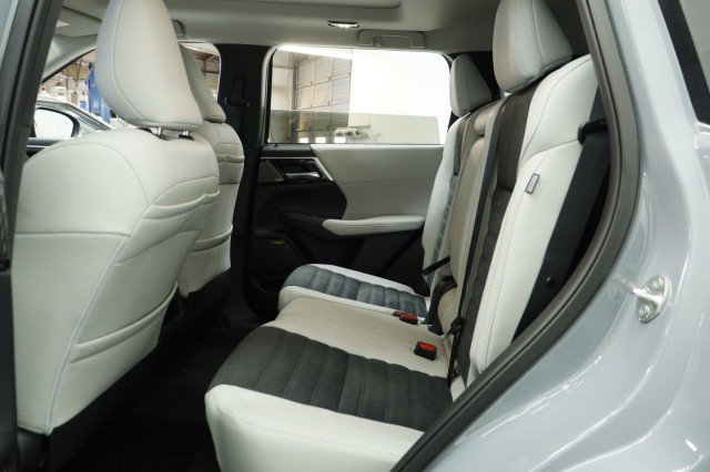 New 2026 Mitsubishi Outlander SE FWD image 23