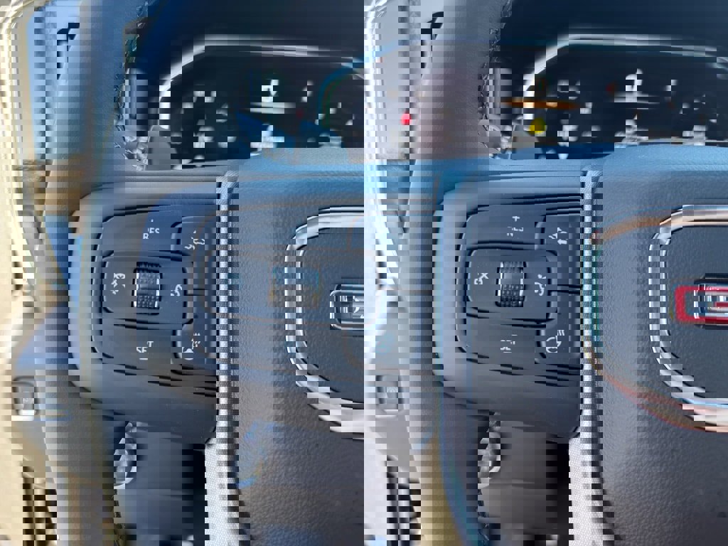 New 2026 GMC Sierra 1500 Elevation image 16
