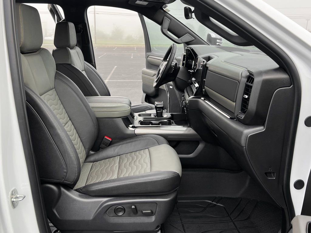 Used 2024 Chevrolet Silverado 1500 ZR2 w/ Technology Package image 21