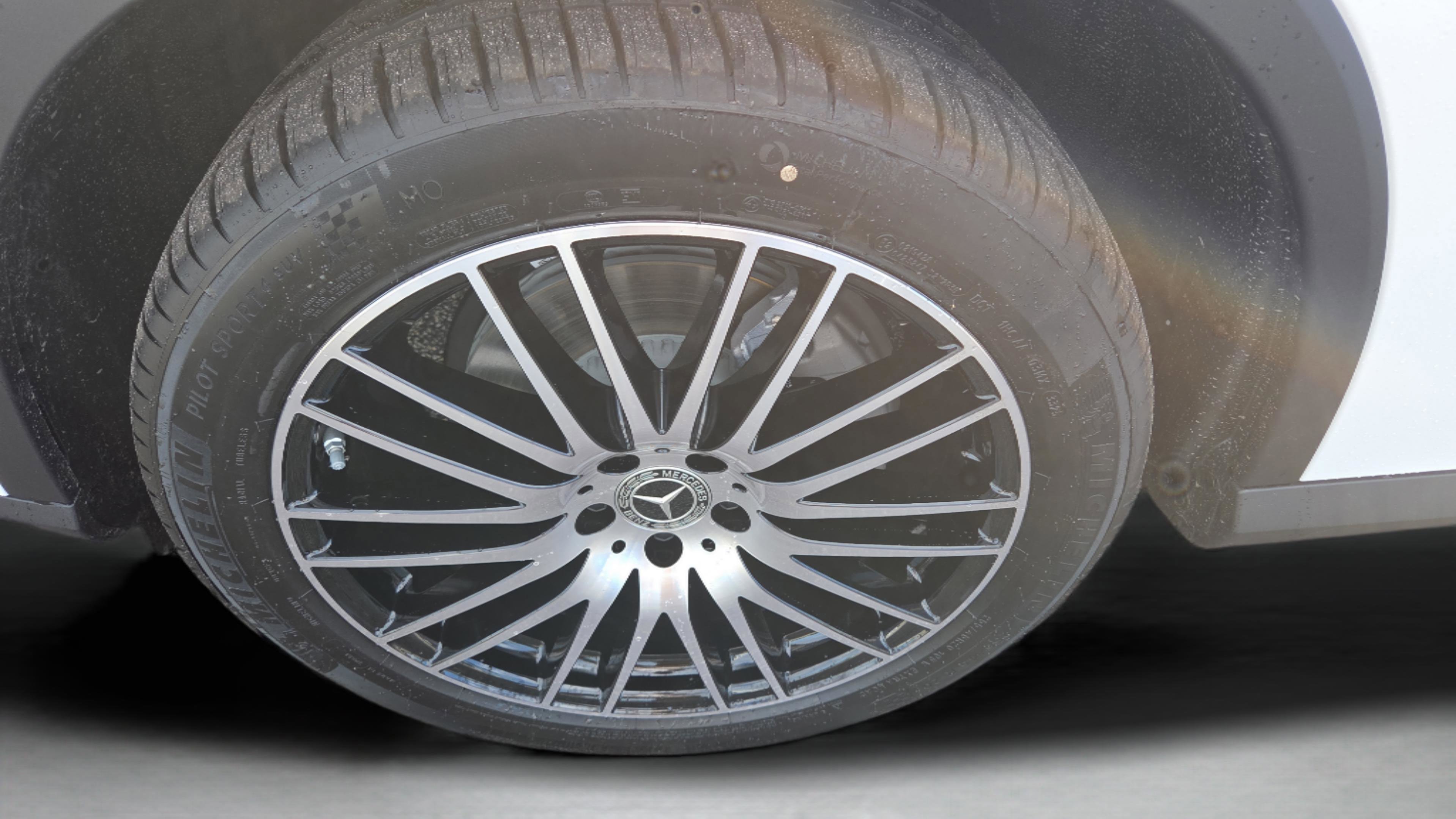 New 2026 Mercedes-Benz GLC 300 image 13