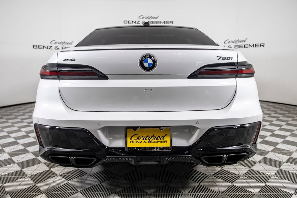 Used 2023 BMW 760i xDrive w/ Luxury Rear Seating Package AWD/4WD image 4