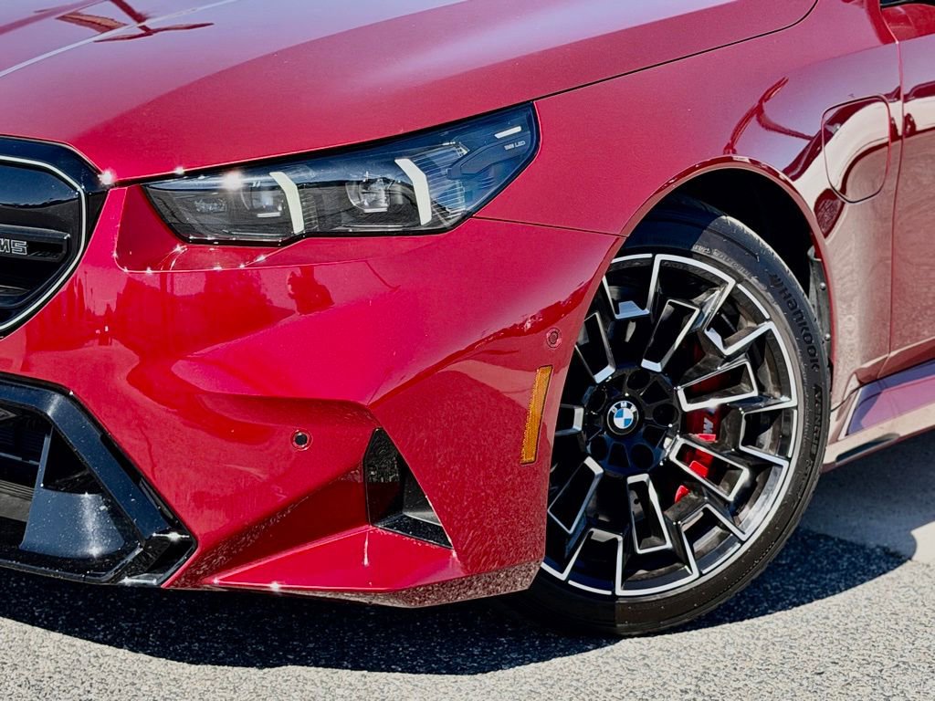 Used 2026 BMW M5 w/ Carbon Package image 4