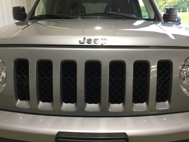 Used 2017 Jeep Patriot Sport image 23
