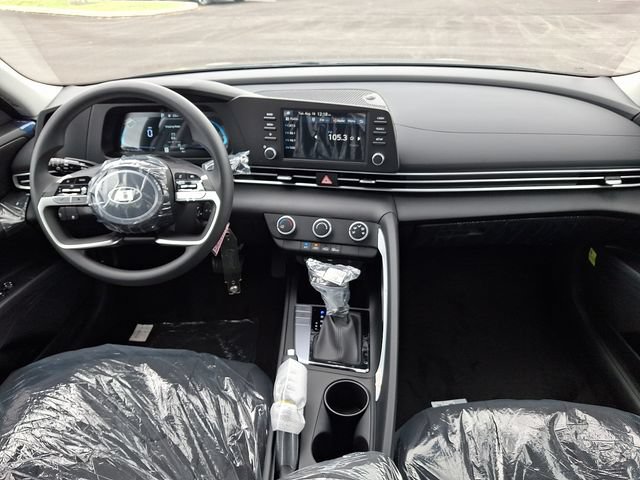 New 2026 Hyundai Elantra SE FWD image 10