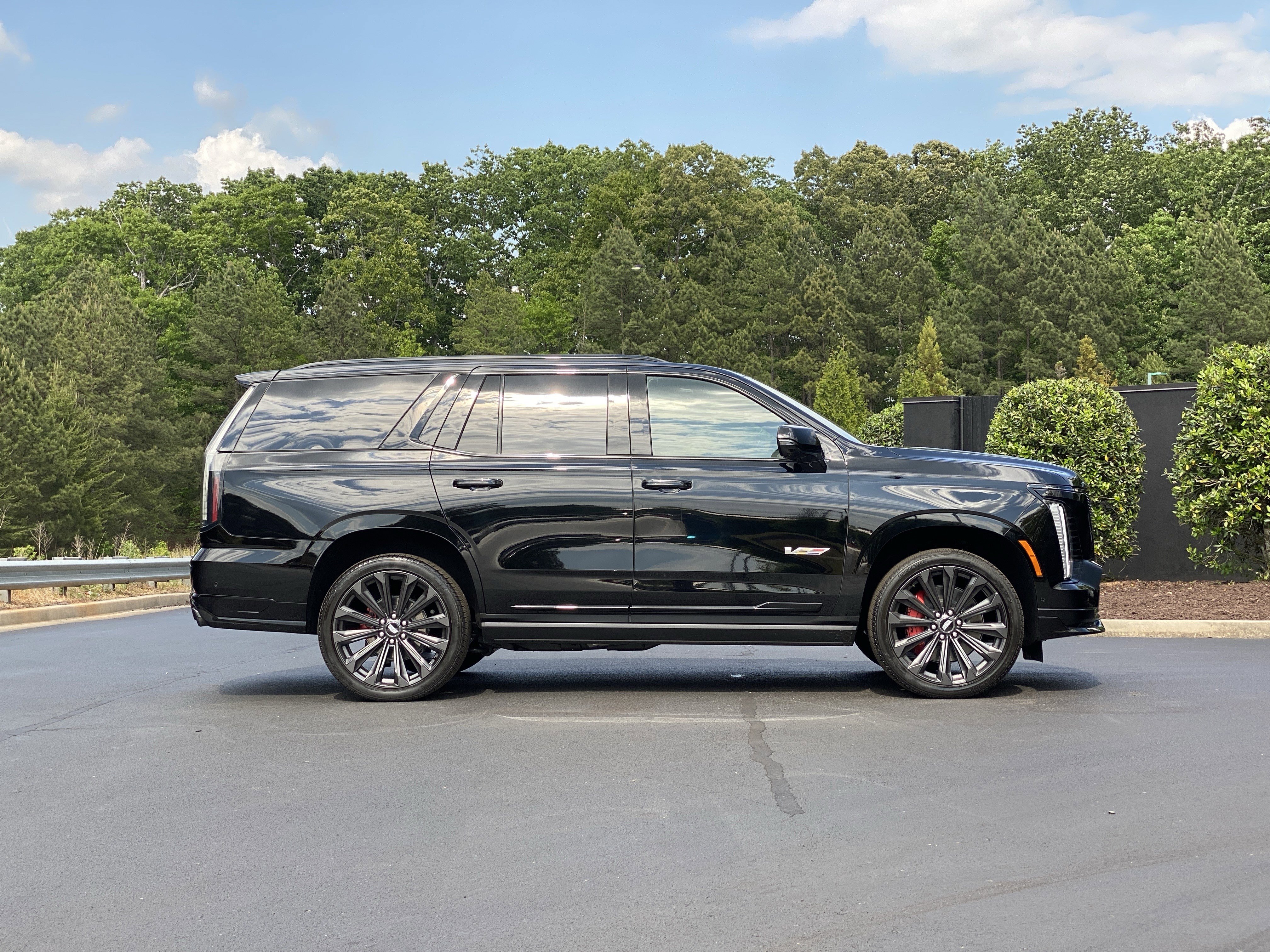 Used 2026 Cadillac Escalade V AWD/4WD image 5