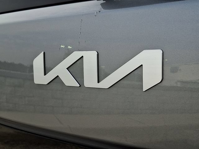Used 2025 Kia Soul LX w/ LX Technology Package FWD image 29