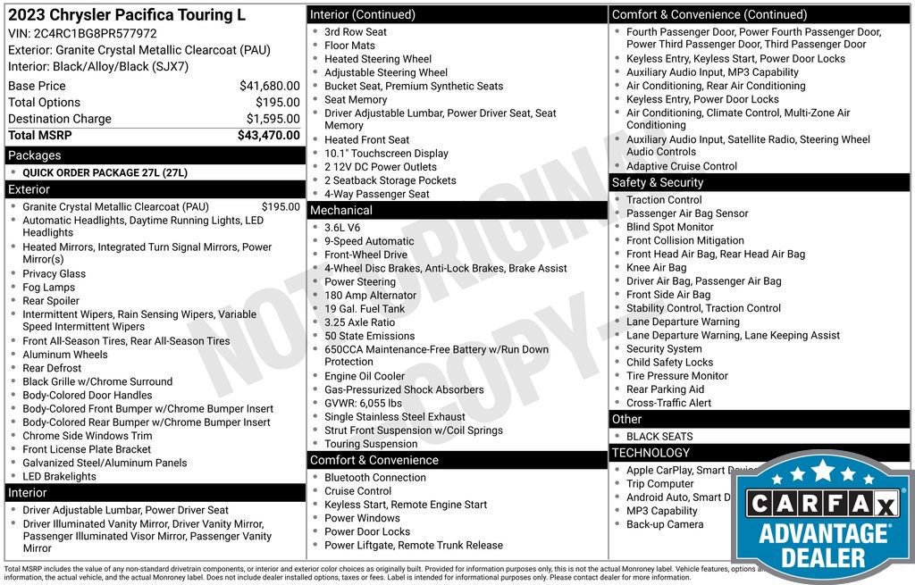 Used 2023 Chrysler Pacifica Touring-L image 11