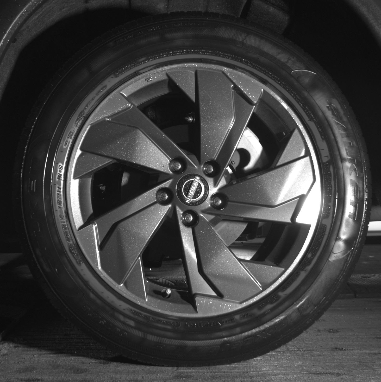 Used 2025 Nissan Rogue SV FWD image 14