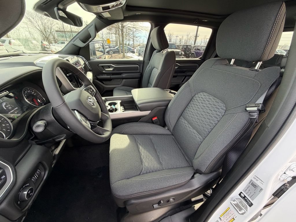 New 2026 RAM 1500 Big Horn AWD/4WD image 16