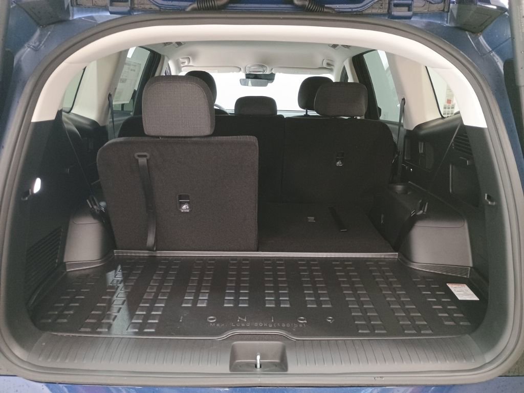 New 2026 Hyundai Ioniq 9 SE image 29