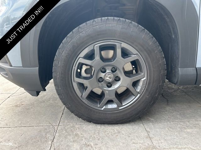 Used 2023 Honda Pilot TrailSport image 8