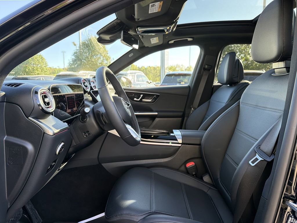 Certified 2025 Mercedes-Benz GLC 300 4MATIC image 11