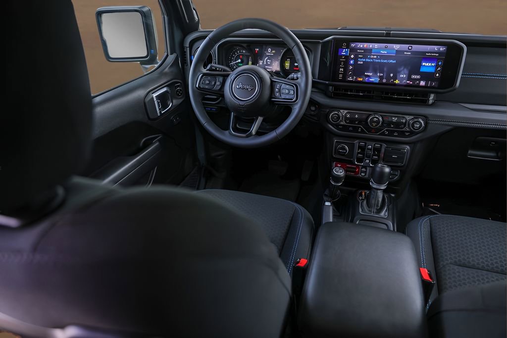 Used 2025 Jeep Wrangler Unlimited Rubicon 4xe w/ Safety Group AWD/4WD image 25