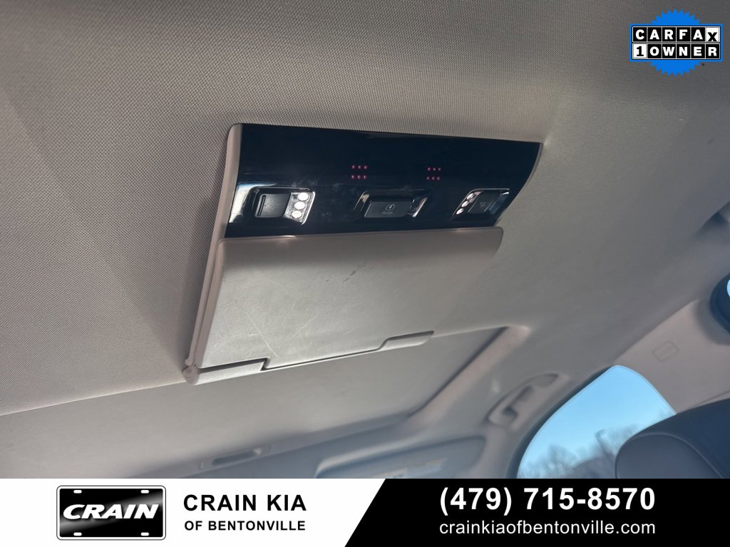 Used 2019 GMC Yukon Denali w/ Denali Ultimate Package image 16