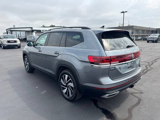 Used 2025 Volkswagen Atlas SE FWD image 7